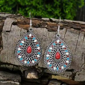 Earrings ethnic feng shui droplet hollow new e91